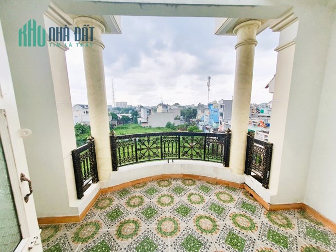 Quá Ngợp! Bán nhà Quận 12 - 4 Tầng Ở Ngay - 62m2 - Khu VIP Hẻm Xe Hơi Tránh - Giá Rẻ hơn 5 TỶ TL