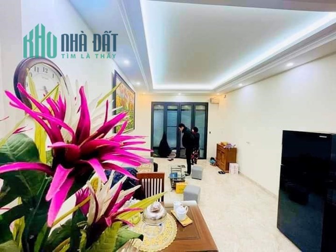 CHÍNH CHỦ BÁN NHÀ ĐẸP 5 TẦNG DT:40M2 MT:3.6M 3 PHÒNG NGỦ GIÁ: 4x TỶ QUẬN TÂY HỒ HÀ NỘI.