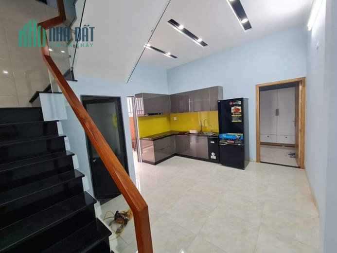 Bán gấp căn nhà 2 mê hẻm ô tô hoàng văn thụ phường Ngô Mây, Tp. Quy Nhơn