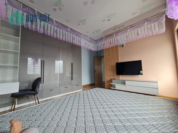 Bán gấp căn nhà 2 mê hẻm ô tô hoàng văn thụ phường Ngô Mây, Tp. Quy Nhơn