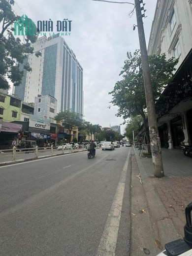Vừa rẻ vừa đẹp! nhỉnh 10 tỷ có ngay mặt phố kinh doanh. Cát linh - đống đa