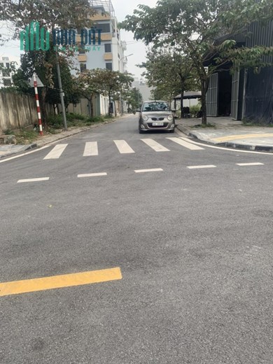 Bán đất phân lô đấu giá Thượng Thanh, Long Biên, 85m, MT 5m, vỉa hè rộng, 9 tỷ