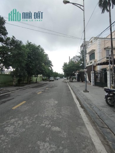 Bán đất phân lô đấu giá Thượng Thanh, Long Biên, 85m, MT 5m, vỉa hè rộng, 9 tỷ