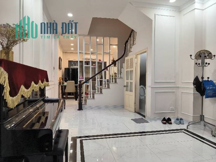 Bán GẤP! Siêu phẩm P/ lô Nguyễn Văn Cừ, full nội thất 5 sao, ô tô, 70m2 x 4T, nhỉnh 12 tỷ