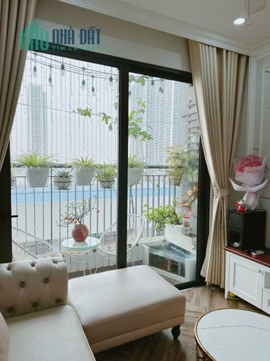 RẺ ĐẸP !! Bán căn hộ S4 03 Vinhomes Smart City 109m 3PN 2 WC nội thất xịn xò 2 slot oto hơn 4.ty