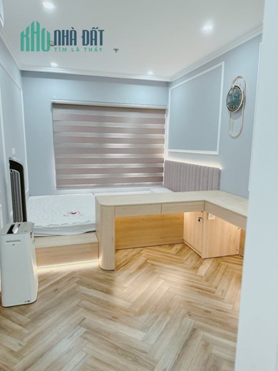 RẺ ĐẸP !! Bán căn hộ S4 03 Vinhomes Smart City 109m 3PN 2 WC nội thất xịn xò 2 slot oto hơn 4.ty