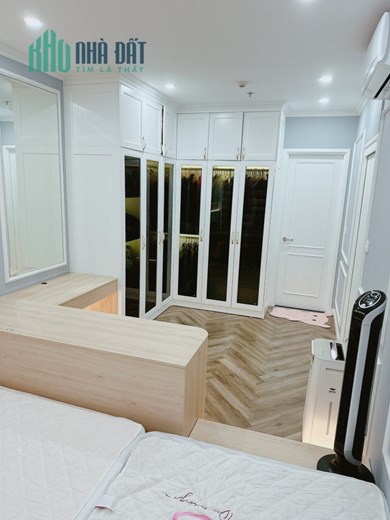 RẺ ĐẸP !! Bán căn hộ S4 03 Vinhomes Smart City 109m 3PN 2 WC nội thất xịn xò 2 slot oto hơn 4.ty