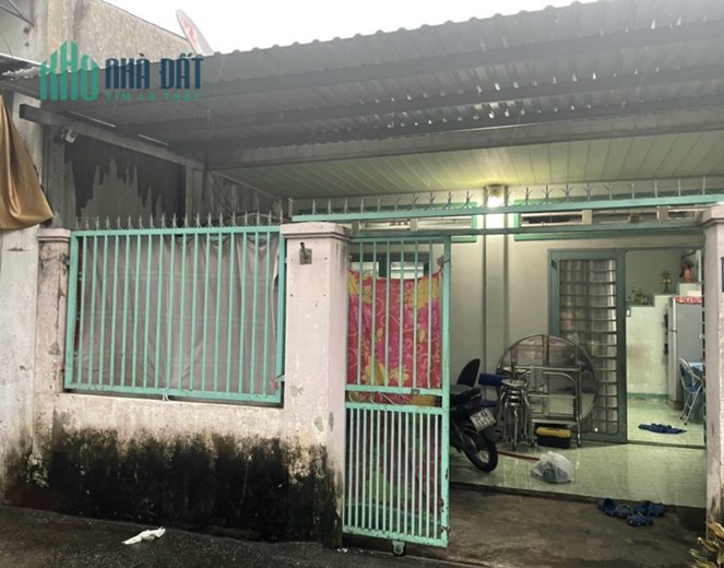 bán nhà cấp 4 ngày chợ Khiết Tâm , Bình Chiểu . 60m2 hẻm xe hơi