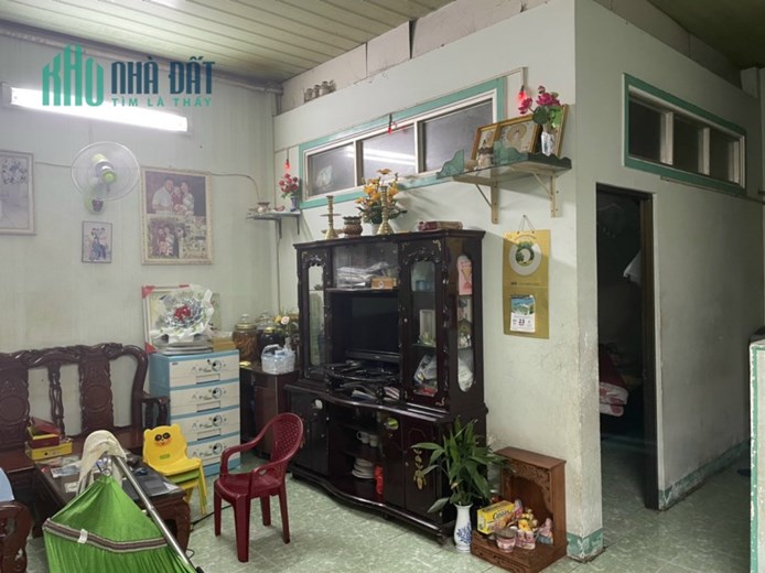 bán nhà cấp 4 ngày chợ Khiết Tâm , Bình Chiểu . 60m2 hẻm xe hơi