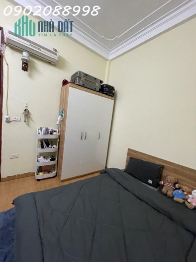 Bên mình có phòng chính chủ cho thuê.Nhà số 5 ngách 59 ngõ 902 kim giang .hà nội