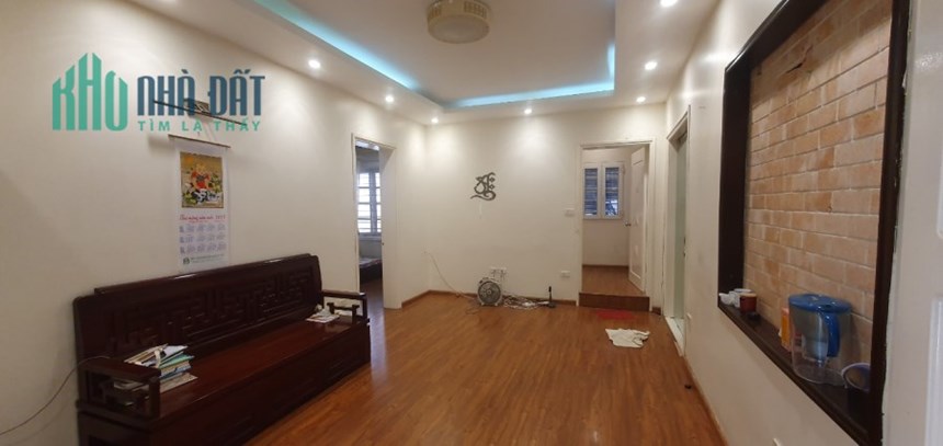 Bán CHCC phố Lý nam Đế, Hoàn Kiếm 60m2 x MT 4m, đủ công năng, giá 2.65 tỷ. LH: 0366051369.