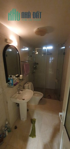 Bán CHCC phố Lý nam Đế, Hoàn Kiếm 60m2 x MT 4m, đủ công năng, giá 2.65 tỷ. LH: 0366051369.