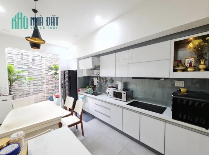 BÁN NHÀ ĐẸP 3 TẦNG MẶT TIỀN KINH DOANH NẰM KHU BÀN CỜ ĐƯỜNG VẠN KIẾP PHƯỜNG PHƯỚC TÂN 10ty5