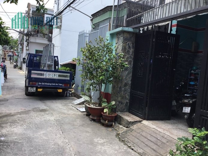 Gấp bán nhà hẻm 5m Phạm Văn Chiêu Gò Vấp 80m2 ngang khủng 5.2m 3 tầng 3pn giá nhỉnh 5 tỷ