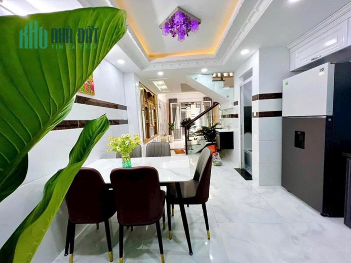 BÁN NHÀ ĐƯỜNG NGUYỄN TƯ GIẢN HXT THÔNG FULL NỘI THẤT GIÁ 4,9 TỶ