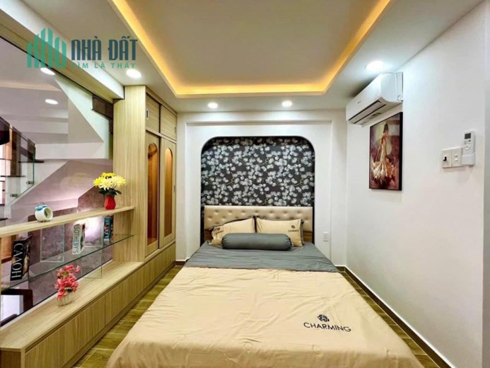 BÁN NHÀ ĐƯỜNG NGUYỄN TƯ GIẢN HXT THÔNG FULL NỘI THẤT GIÁ 4,9 TỶ