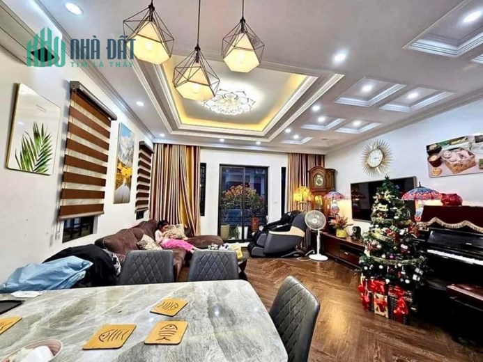 Giảm 700 triệu, Bán gấp trước tết nhà đẹp Ngọc Thụy, 5 tầng lô góc 2 mặt tiền, Gara oto 7 chỗ, kinh