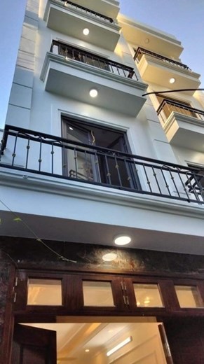 NHÀ ĐẸP 6 TẦNG, PHỐ NGỌC TRÌ, DT:40m2, Giá HƠN 3 TỶ 
💃 CÁCH ĐƯỜNG CỔ LINH, AEON, CẦU VĨNH TUY 2