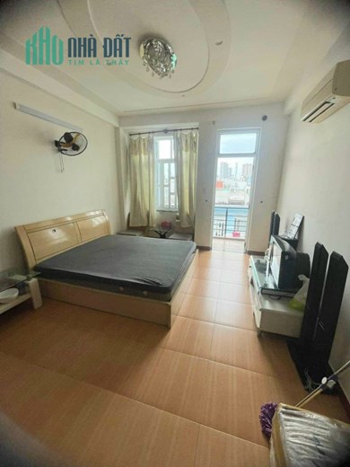 Bán căn hộ dịch vụ Ngang 4.68x 23- đúc 6 tấm có 80 triệu m xóm Chiếu Q4
