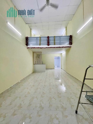 Chỉ 3 tỷ nhỉnh nhà 3 tầng sát Tân Hòa Đông Bình Tân 42m2 HXH.