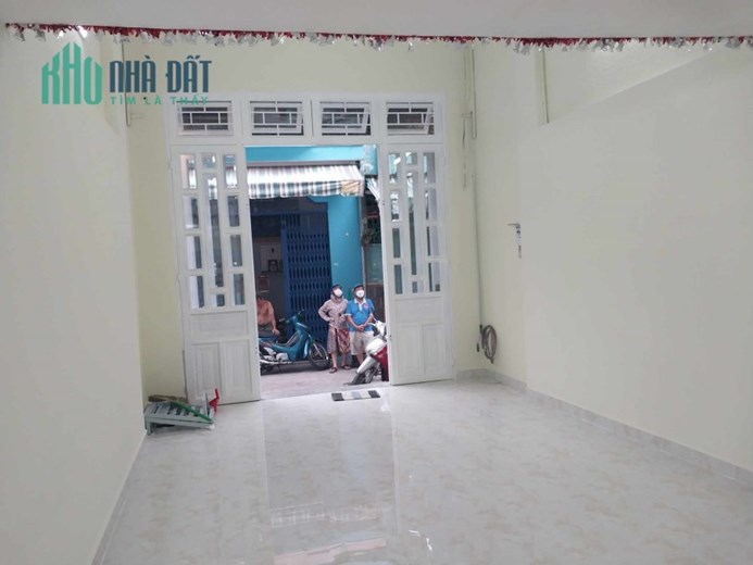 Chỉ 3 tỷ nhỉnh nhà 3 tầng sát Tân Hòa Đông Bình Tân 42m2 HXH.