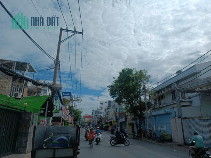 Nhà đẹp nhỏ xinh 3.5 tỷ chào 251/Lê Quang Định 20m HXH tránh 29m2 4x7.5 2PN TLuong