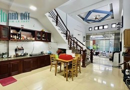 ♪Mặt Chợ Chính Gián đường 5.5m, 61m2 3 tầng, Kinh doanh 3.x tỷ