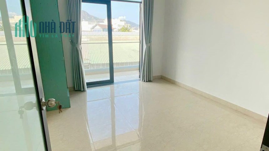 BÁN NHÀ 2 TẦNG 1TUM ĐƯỜNG Ô TÔ ĐẶNG LỘ PHƯỜNG VĨNH HẢI Giá 2ty8