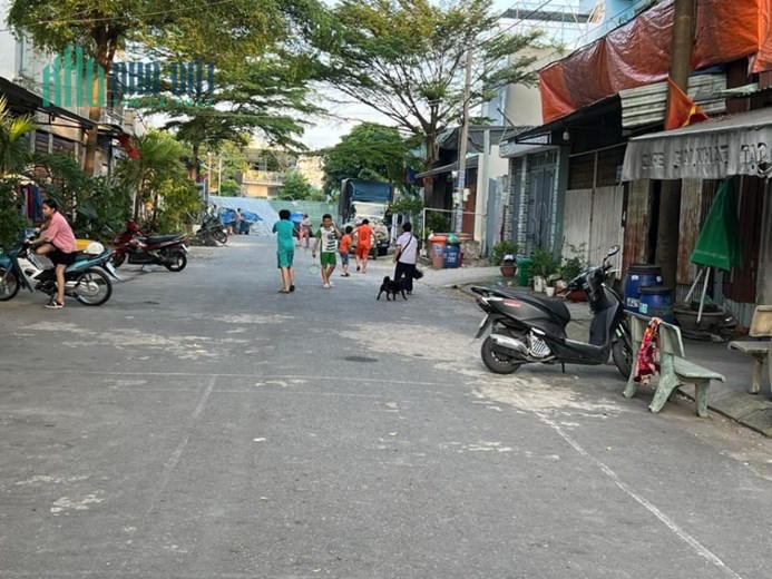 Nhà chỉ 5.2 tỷ, Đường 12 mét có vỉa hè. Khu phân Lô, Hóc Môn giáp Quận 12