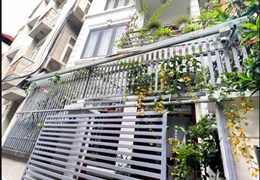 Nhà riêng 4 tầng ngõ ô tô tải ngay 276 P. Đại Từ Đại Kim cả phố Đại Từ tìm đâu ra ngõ to như thế