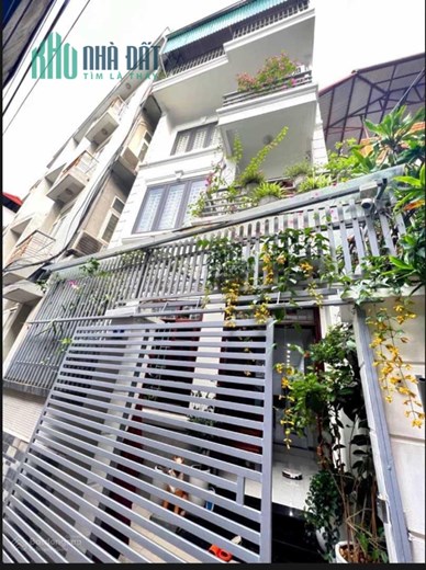 Nhà riêng 4 tầng ngõ ô tô tải ngay 276 P. Đại Từ Đại Kim cả phố Đại Từ tìm đâu ra ngõ to như thế
