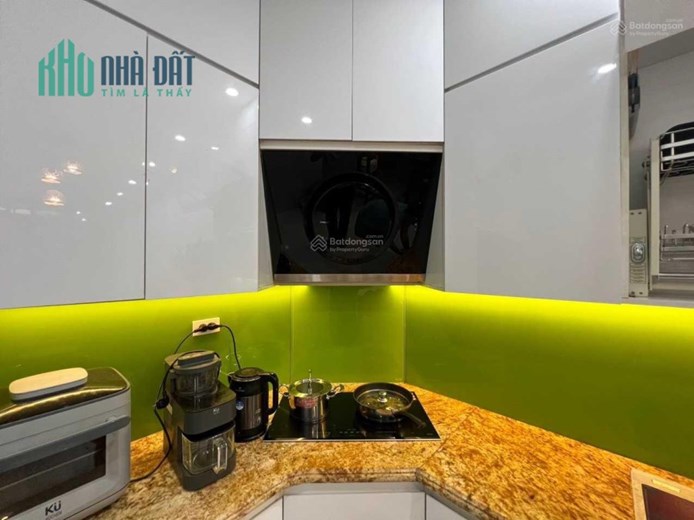 Nhà riêng 4 tầng ngõ ô tô tải ngay 276 P. Đại Từ Đại Kim cả phố Đại Từ tìm đâu ra ngõ to như thế