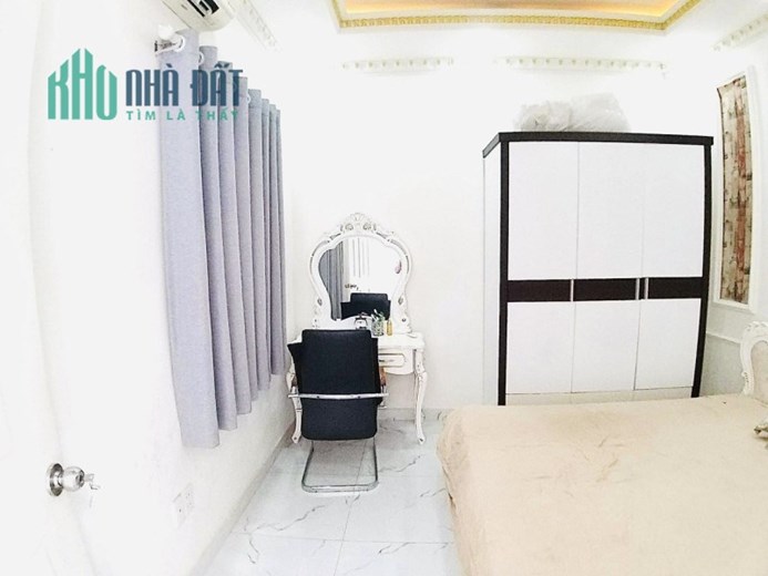 Bán Nhà Nguyễn Thái Sơn Gò Vấp 50m2 Giá 5 tỷ 5 Hẻm Xe Hơi 3 Tầng Ở Ngay