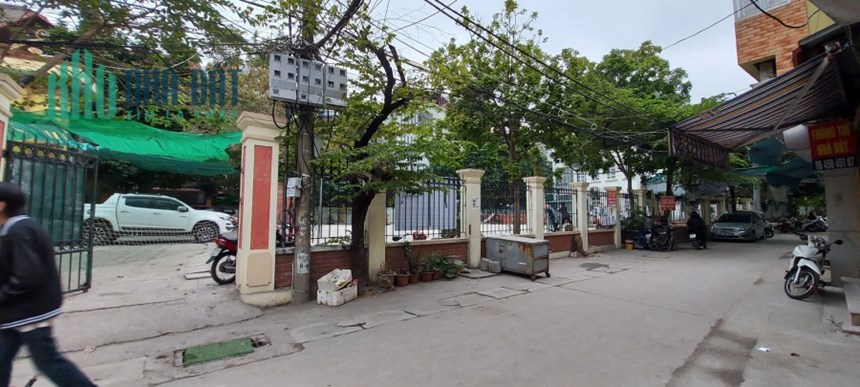 TRUNG TÂM THANH XUÂN GIÁP GIANH CẦU GIẤY 60M, 2T, MT5M, LÔ GÓC, 3 MẶT NGÕ, ÔTÔ DỪNG ĐỖ, 10 TỶ.