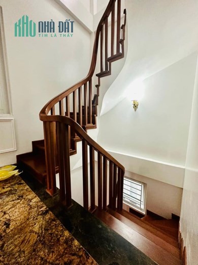 Thanh khoản nhà Tây Hồ - Lạc Long Quân - 2 oto đỗ cửa - 75m2 x 7 tầng - thang máy
