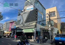 Bán nhà mặt tiền đường Yersin Đà Lạt đang kinh doanh karaoke