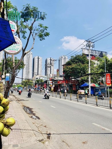 BÁN NHÀ NGUYỄN THỊ THẬP,  Quận 7, Mặt tiền 628M2 1 tầng giá 69.x tỷ,