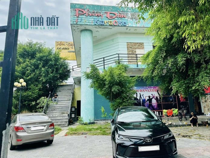 Bán gấp nhà 2 tầng, xã Thanh Trạch, huyên Bố Trạch, Quảng Bình. 748m2, mặt tiền 25m miễn TG