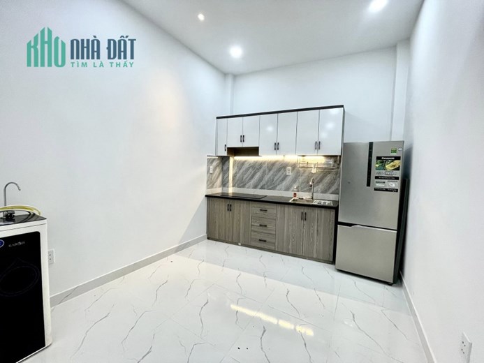 NHÀ ĐẸP HIỆN ĐẠI 3 TẦNG 4 PN- TẶNG NỘI THẤT SMART HOME ĐIỀU KHIỂN TỪ XA - NHỈNH 4 TỶ