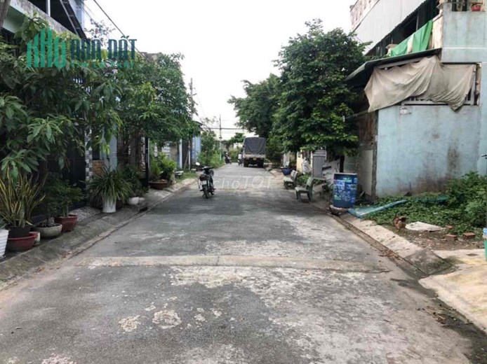 Cần bán nhà hẻm rộng 8m Dương Công Khi, HM, 92,8m2 SHR 3 tỷ Lh:0939996870