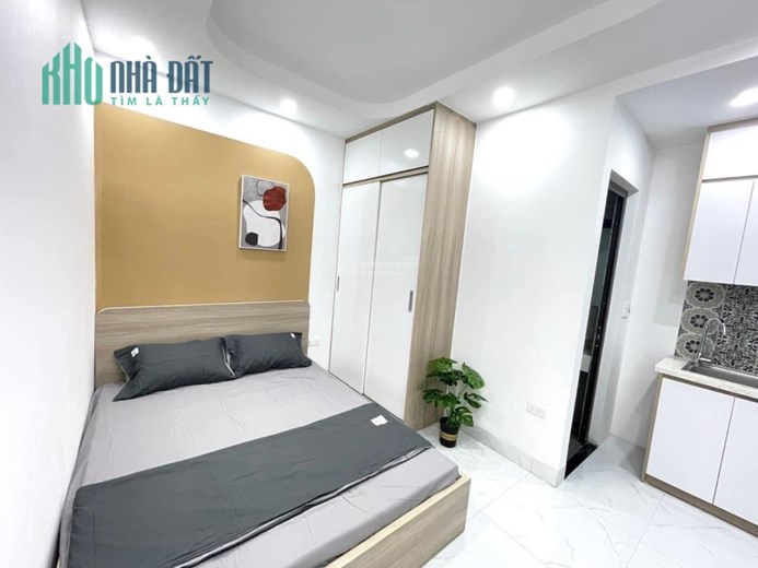 Bán toà CCMN ngõ 260 phố Cầu Giấy dt 90m2 x 6 tầng 20 p cho thuê giá bán 17,9 tỷ