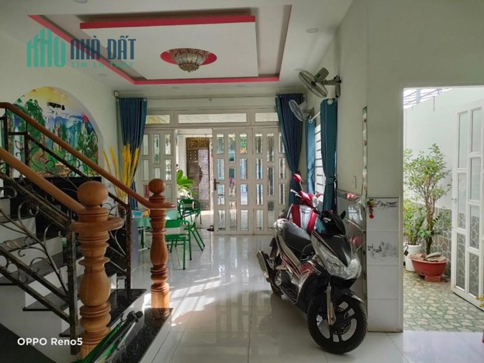 Chính Chủ Bán Nhà HXH Ngang 6m, 120M, 3 Tầng,  Phường Hiệp Thành. Quận 12
