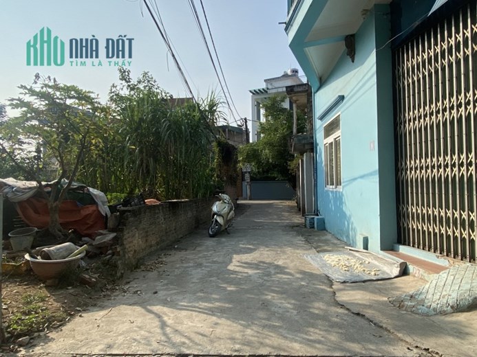 HÀNG HÓT TỔ 6 - đồng mai ngay QL6 - giá yêu thương 
- diện tích 37m sổ đỏ vuông vắn khuôn xây thiết