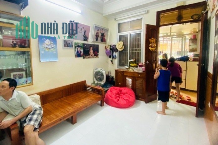 Bán Gấp Nhà Phố Minh Khai, HBT - Hai Mặt Thoáng, Sân Cực Rộng - 45M2, 4 Tầng, Chỉ 5.73 tỷ
