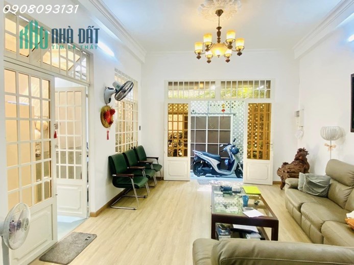 T3131- Nhà đẹp Nguyễn Đình Chính 90m2 (6x14m) - 3 Tầng BTCT - P15 Phú Nhuận giá chỉ 10.2 tỷ.