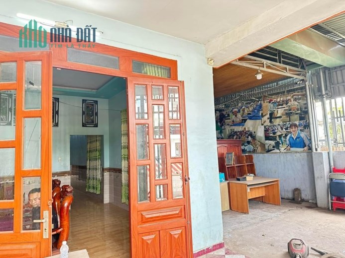 Chính chủ bán gấp nhà xã Bình Mỹ 600m2 SHR giảm sâu còn 4.6 tỷ. Lh:0983545939.