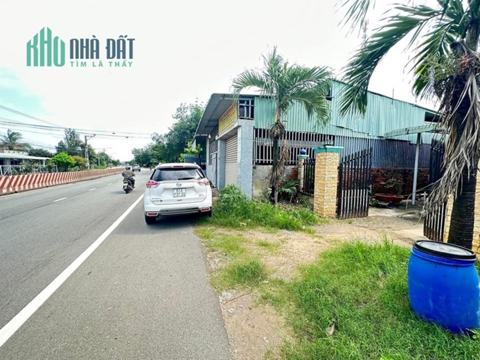 Chính chủ bán gấp nhà xã Bình Mỹ 600m2 SHR giảm sâu còn 4.6 tỷ. Lh:0983545939.