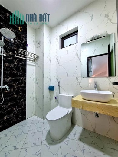 BÁN GẤP T12! Nhà Lĩnh Nam 48m nhỉnh 6 tỷ, lô góc, ô tô, nội thất châu Âu.