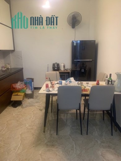 Nhà 40m2 phố Tân Mai - Trương Định sầm uất, chỉ 30m ra đường ô tô tránh, đủ tiện nghi, giá chỉ 4,5