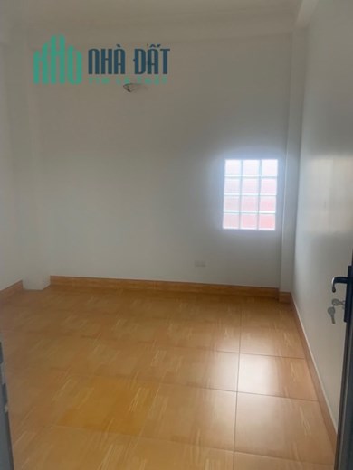Nhà 40m2 phố Tân Mai - Trương Định sầm uất, chỉ 30m ra đường ô tô tránh, đủ tiện nghi, giá chỉ 4,5